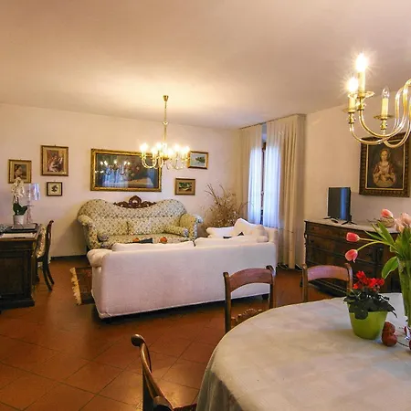 Dom wakacyjny 5 Bedroom In Di Comp,