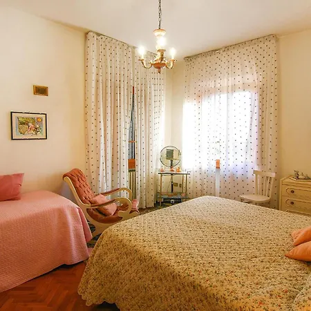 5 Bedroom In Di Comp, Castelvecchio (Pisa)