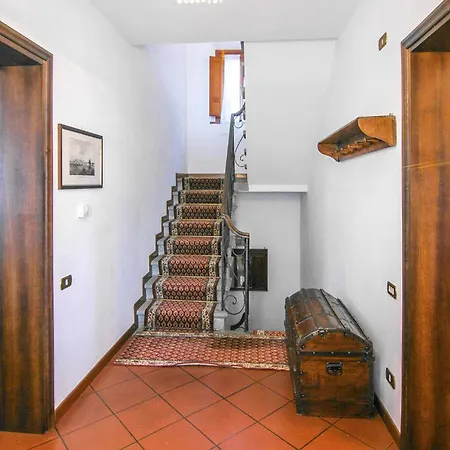 5 Bedroom In Di Comp, Castelvecchio (Pisa)