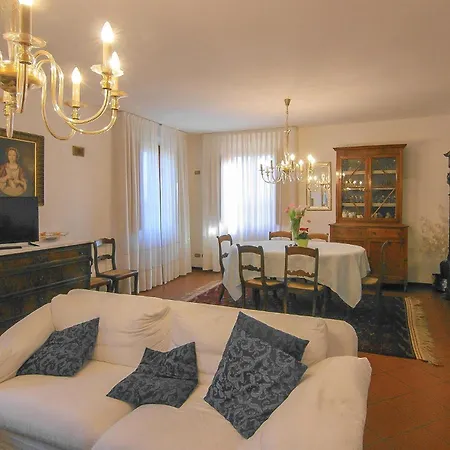 5 Bedroom In Di Comp, Dom wakacyjny Castelvecchio (Pisa)