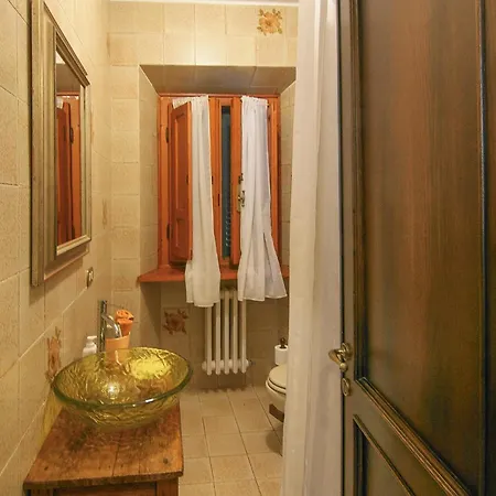 5 Bedroom In Di Comp, Дом отдыха *