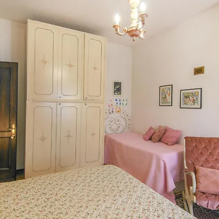 5 Bedroom In Di Comp, Castelvecchio (Pisa)